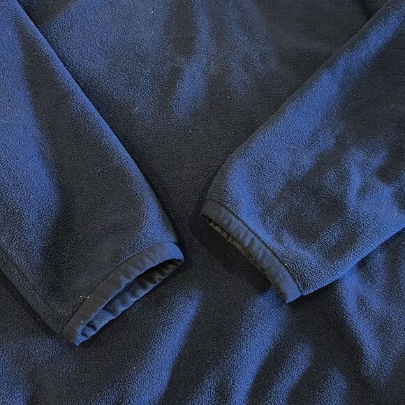 Vineyard Vines Men’s Navy Blue & Green 1/4 Zipper Fleece Pullover - Picture 4 of 8